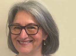 Lesley Pugh's Instagram, Twitter & Facebook