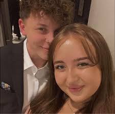 Hi Guys Idk if this is allowed but… I live in the UK and Bobs Burgers is  definitely my special interest the thing is we don't have any like merch or  blind