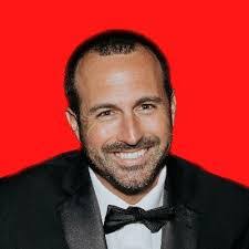 Wade Foster's Instagram, Twitter & Facebook