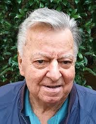 Albert Auer's Instagram, Twitter & Facebook