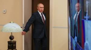 Few things illustrate the pettiness of vladimir putin's regime as clearly as its treatment of political deutscher kardiologe über zustand von nawalny: Pressure Builds On Kremlin Over Its Role In Navalny Poisoning