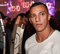 Farid bang is an actor, known for зачётный препод (2013), ghettoveteran (2015) and зачётный препод 2 (2015). Farid Bang Macht Sich Uber Spielerfrau Ina Aogo Und Ihren Dennis Lustig