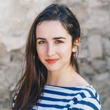 Julia Hickman's Instagram, Twitter & Facebook