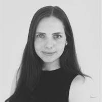 Danielle Hess's Instagram, Twitter & Facebook