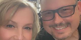 Lisa Shockley's Instagram, Twitter & Facebook