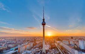Der bereich „wirtschaft wird gemeinsam vom land und der privaten betreibergesellschaft berlinonline gestaltet. Leben In Berlin Ein Pladoyer Fur Unsere Hauptstadt Tipberlin