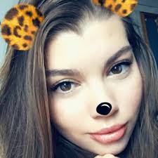 Chloe cave (@chloecave_x)