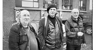 Paul couter is afkomstig van de kust (zeebrugge), net als arno hintjens (oostende), waarmee hij in 1972 de groep freckleface. De Laatste Vuurtorenwachter Mannen Van De Nacht