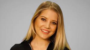 Rtl klub mivel a válás még nem kezdődött el, így a vagyonmegyosztásról sem tudni. Szabo Zsofi Ugy Jovok Ki Ebbol A Valasbol Mintha A Megtestesult Gonosz Lennek 24 Hu