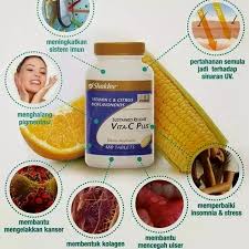 Pemenuhan kebutuhan vitamin c bisa diperoleh dengan mengonsumsi beraneka buah dan sayur seperti jeruk, tomat, arbei, stroberi. Kebaikan Vitamin C Untuk Kulit Dan Tubuh Badan Vitamin Ummi Zara Pakar Kesihatan Anda