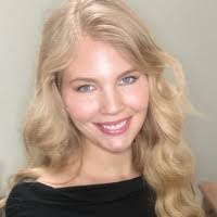 Ashley Hendrickson's Instagram, Twitter & Facebook