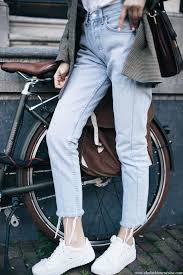The Most Perfect Pair Of Levi S 501 Jeans The Fashion Cuisine Mom Jeans Outfit Raw Hem Jeans Diy Levi Jeans 501