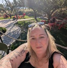 Where to find local shops that repair corrosion