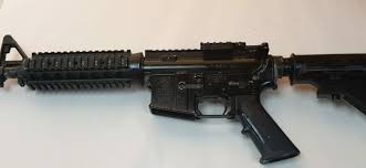 It was equipped with four 0.5 inch (12.7 mm) m2 browning machine guns in an m45 quadmount. ØªÙ„ Ø§Ù„Ø³Ø¨Ø¹ Ø¶Ø¨Ø· Ø³Ù„Ø§Ø­ ØºÙŠØ± Ù‚Ø§Ù†ÙˆÙ†ÙŠ Ù…Ù† Ø·Ø±Ø§Ø² M16 ÙˆØ§Ù„Ù‚Ø§Ø¡ Ø§Ù„Ù‚Ø¨Ø¶ Ø¹Ù„Ù‰ Ù…Ø´ØªØ¨Ù‡ Ù…ÙˆÙ‚Ø¹ Ù‚Ø±Ø¹ Ø§Ù„Ø£Ø®Ø¨Ø§Ø±ÙŠ