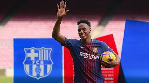 Photo of the player and his beautiful wife. The Changes Of Yerry Mina In The Social Networks Increase The Suspicions On His Course Of The Barca