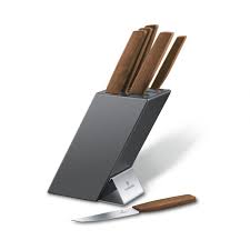 For best results, hand wash each knife with soap and dry immediately. Victorinox Swiss Modern Cutlery Block 6 Pieces
