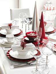 deco table noel rouge et blanc 50 idees de deco moderne et traditionnelle christmas table christmas tableware christmas tablescapes