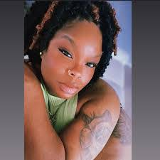 Shaneka Jackson's Instagram, Twitter & Facebook