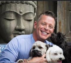 Julie Luxton's Instagram, Twitter & Facebook