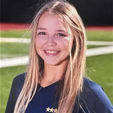 Elizabeth Stecker's Instagram, Twitter & Facebook