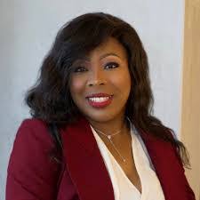 Carolyn Elvidge's Instagram, Twitter & Facebook