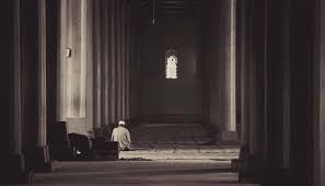 Sholat tahajud adalah shalat sunnah yang dikerjakan saat waktu malam antara isya dan subuh. Shalat Tahajjud Setelah Shalat Witir Bolehkah Islampos