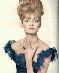 60 Lar Sac Makyaj Elbise Modelleri Vintage Donem Oldiesgoldies Vintagedresses 60s Jean Shrimpton Shrimpton Twiggy Hair