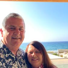 Can anyone recommend a good steakhouse close to Rio Park?