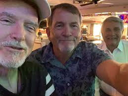 Austin got to meet Mike V of Black Flag last bight!!!