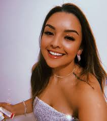 Barbara Resende (@babiiresende) • Instagram photos and videos