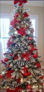 Black And White Buffalo Check Christmas Decor Pin By Lori Adams Thompson On Christmas Trees Inside White Christmas Tree Decorations Christmas Tree Themes Black Christmas Trees