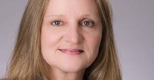 Elizabeth Joyce's Instagram, Twitter & Facebook