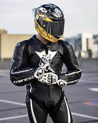 Pin By Subsker On Dia Especial Cool Motorcycle Helmets Biker Wear Motorcycle Leathers Suit