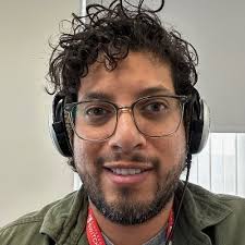 Luis (@NeverKn0wsb357)