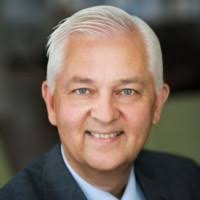 1300+ 'Selling' profiles