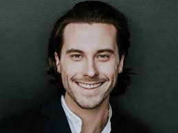 Wiwi Jury: Estonia's Victor Crone with "Storm"