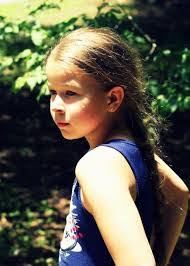 Ella Mott's Instagram, Twitter & Facebook