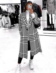 Il est important de bien choisir son manteau car cela représente souvent un petit budget et qu'on le. Manteau Long A Motifs Pied De Poule Jeans Industry