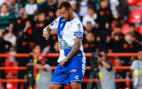 El talentoso volante colombiano dejó de ser un cardona, de 26 años, deberá seguir su carrera en el pachuca de méxico, club en el que varios. Edwin Cardona Anota Un Golazo Y Le Da La Clasificacion A Pachuca