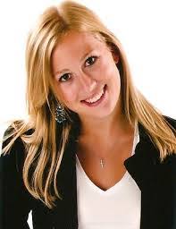 Lora Walker's Instagram, Twitter & Facebook