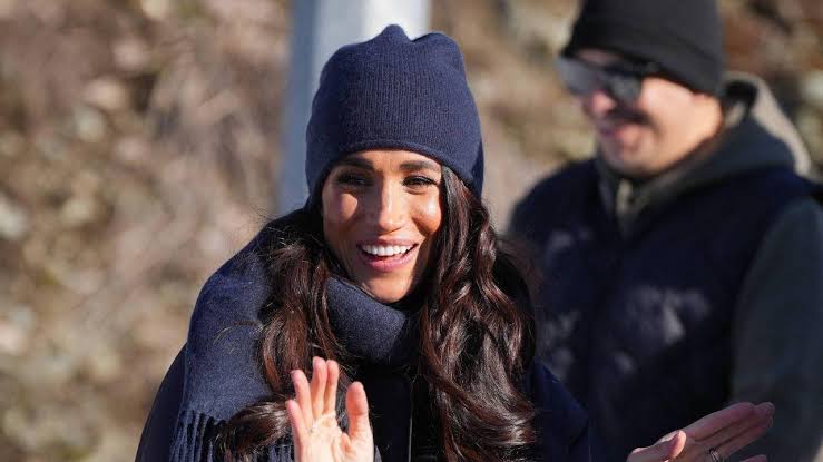 Meghan Markle and Prince Harry Urged to 'Disappear Professionally' After  Their Girl Scout Cookie Documentary Fails at Box Office, Royal Expert Says  - Yahoo Style Canada