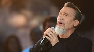 Pont-levis, douves… Le chanteur Florent Pagny s'offre un monument  historique en Bourgogne