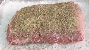 Ya sabes que la cinta de lomo de cerdo es una carne magra y por lo tanto es seca. Receta De Lomo A La Sal