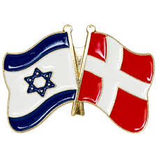 עם עצמאותה אימצה איסלנד דגל לאומי ומעיל נשק, על ידי אימוץ חוק המסדיר את הרכבו ואת השימוש בו. ×¨××