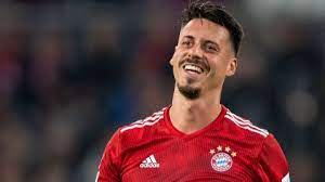 Es ging um merkwürdige tanzbewegungen auf dem platz. Sandro Wagner Nicht Die Hellste Kerze Zdf Experte Attackiert Franzosen Zuschauer Rasten Aus News De