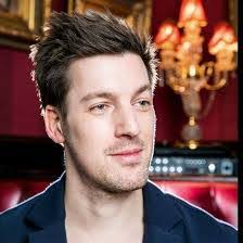 Frank Richter's Instagram, Twitter & Facebook