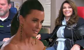 Twenty four hours before sitting for the polygraph test, lisa was shown meeting up with camille grammer they're all trying to make me feel like i'm a horrible person, said lisa to camille. Real Housewives Of Beverly Hills Kyle Richards Finds Out That Lisa Vanderpump Took Polygraph Test Daily Mail Online