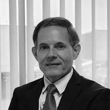 Magíster en Derecho