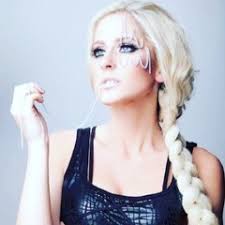 Stream Mackenzie Ryan music