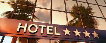 Resultado de imagem para critico de hotel